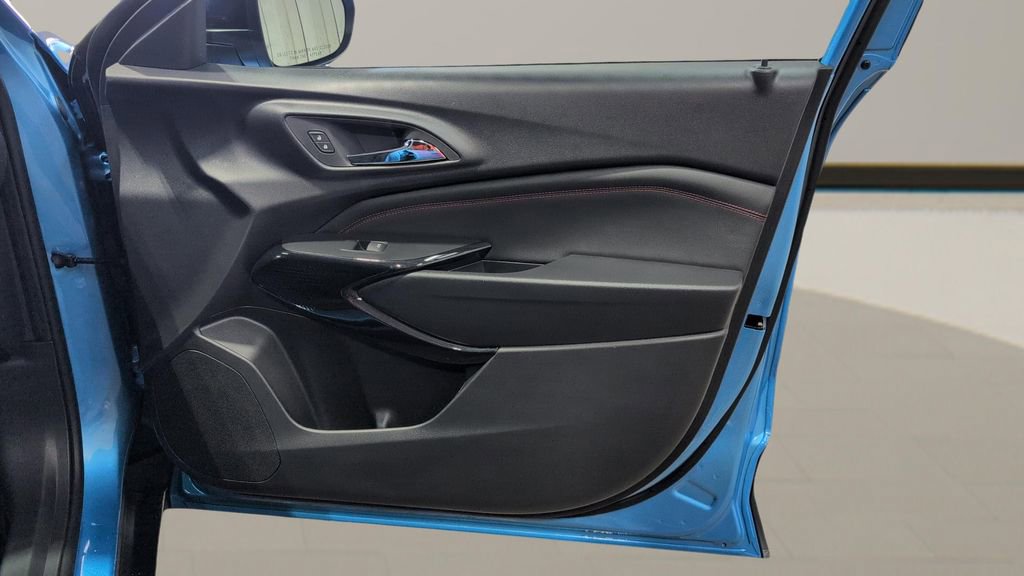 New 2026 Chevrolet Trax RS w/ Driver Confidence Package FWD image 21