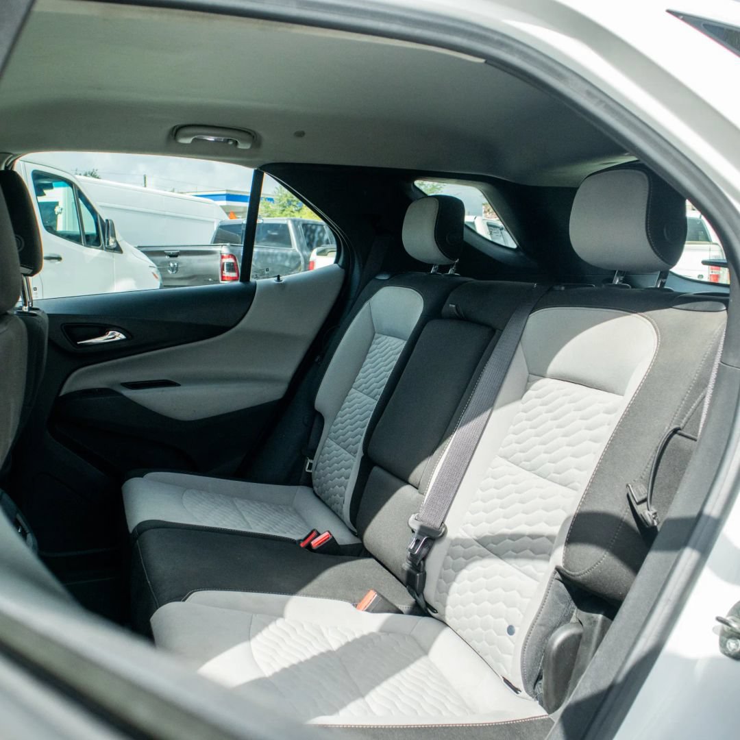 Used 2020 Chevrolet Equinox LS FWD image 29
