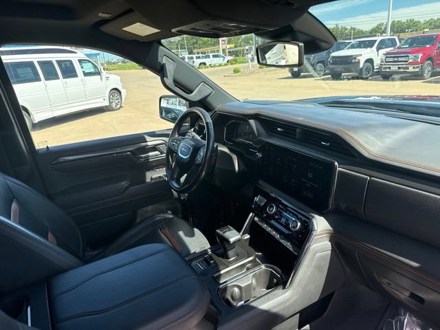 Used 2023 GMC Sierra 1500 AT4 w/ AT4 Premium Package AWD/4WD image 42