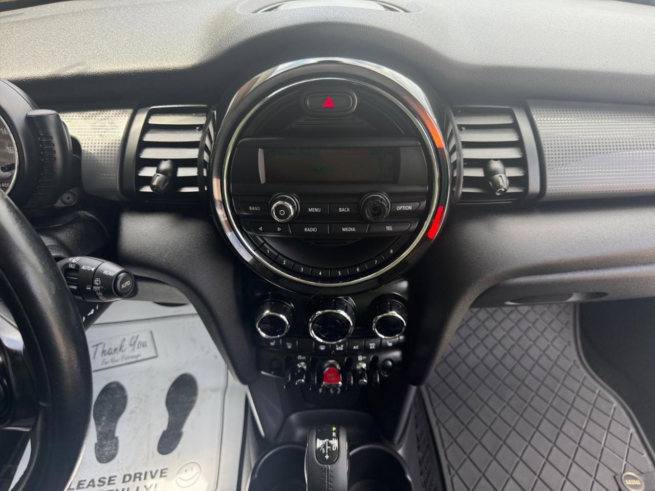 Used 2015 MINI Cooper 2-Door Hardtop FWD image 8