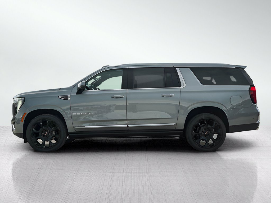 New 2026 GMC Yukon XL Denali w/ Denali Reserve Package AWD/4WD image 4