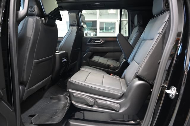 New 2026 GMC Yukon XL Denali w/ Denali Reserve Package AWD/4WD image 13