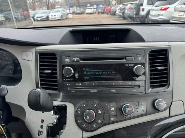 Used 2014 Toyota Sienna L FWD image 20