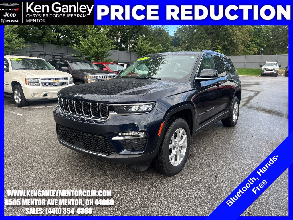 Certified 2023 Jeep Grand Cherokee Limited AWD/4WD image 3