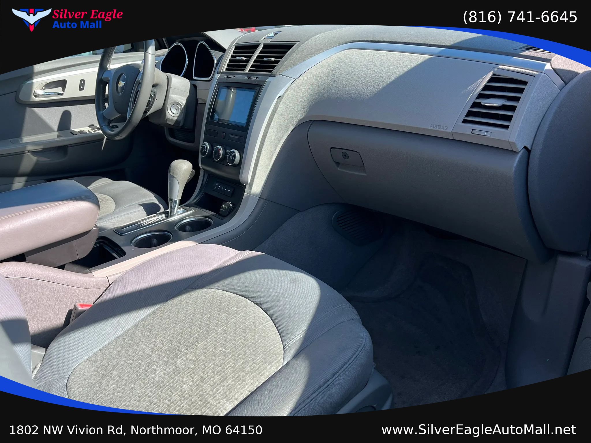 Used 2011 Chevrolet Traverse LS FWD image 6