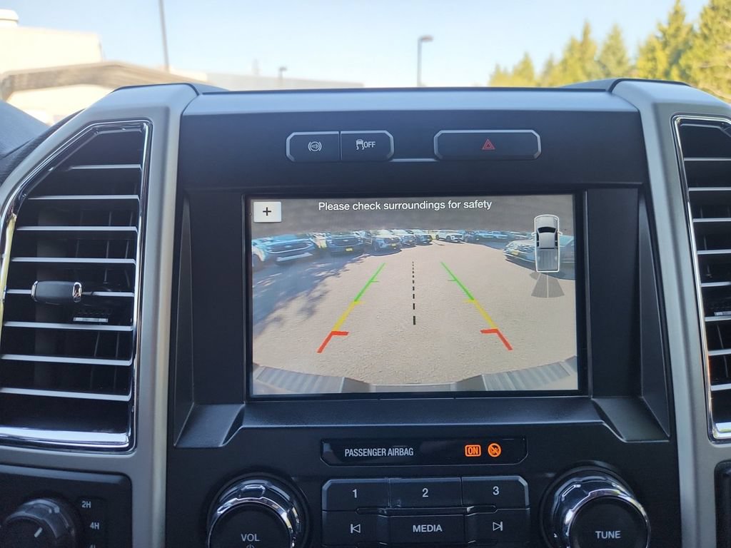 Used 2017 Ford F250 Lariat w/ Chrome Package AWD/4WD image 16