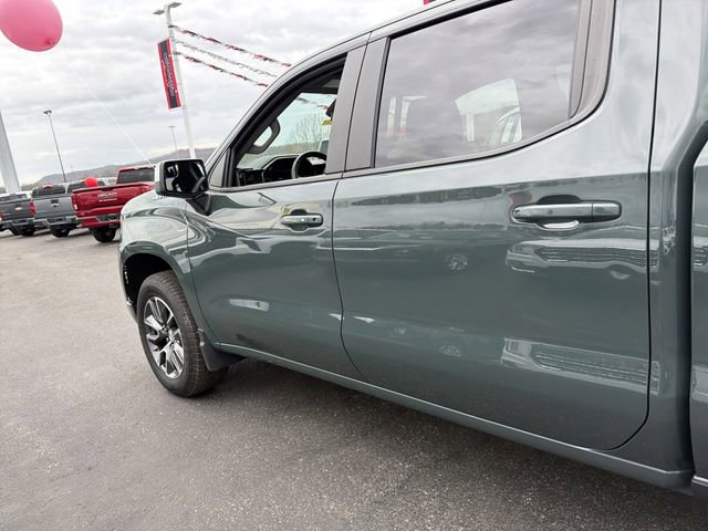 Used 2025 Chevrolet Silverado 1500 LT image 10