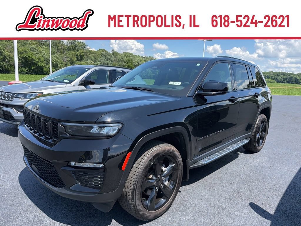 Used 2024 Jeep Grand Cherokee Limited w/ Black Appearance Package AWD/4WD image 1