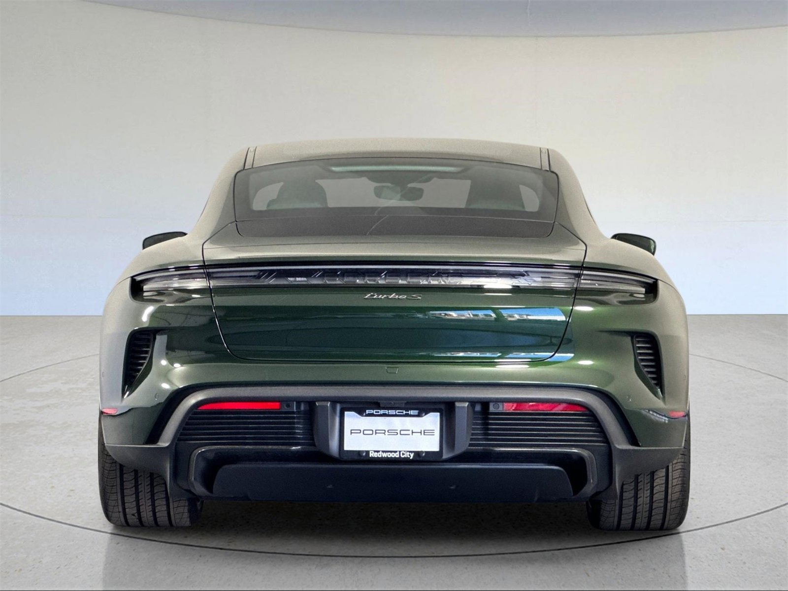 Used 2025 Porsche Taycan Turbo S image 7