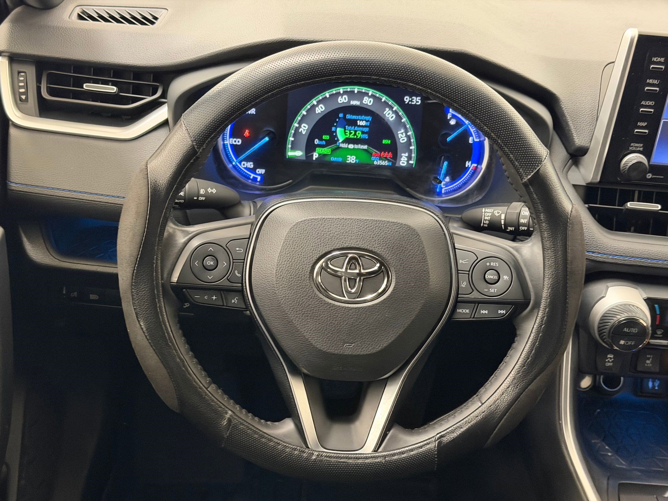 Used 2019 Toyota RAV4 XSE w/ Carpet Mat Package image 15