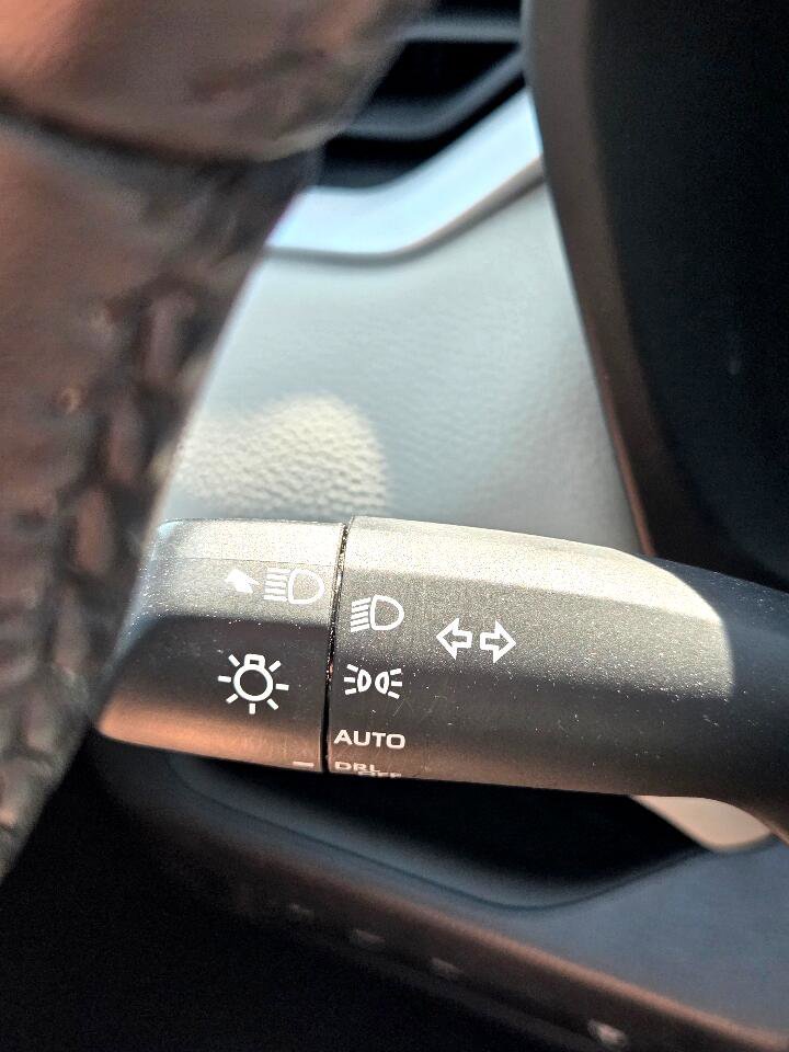 Used 2023 Toyota RAV4 XLE image 27