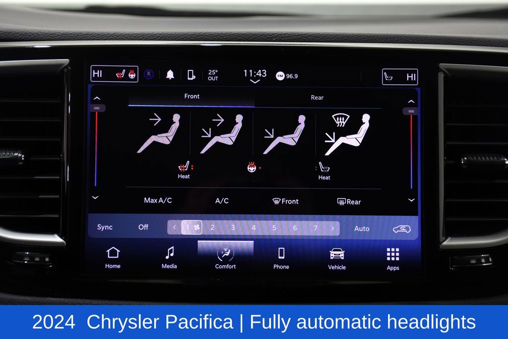 Used 2024 Chrysler Pacifica Touring-L image 17