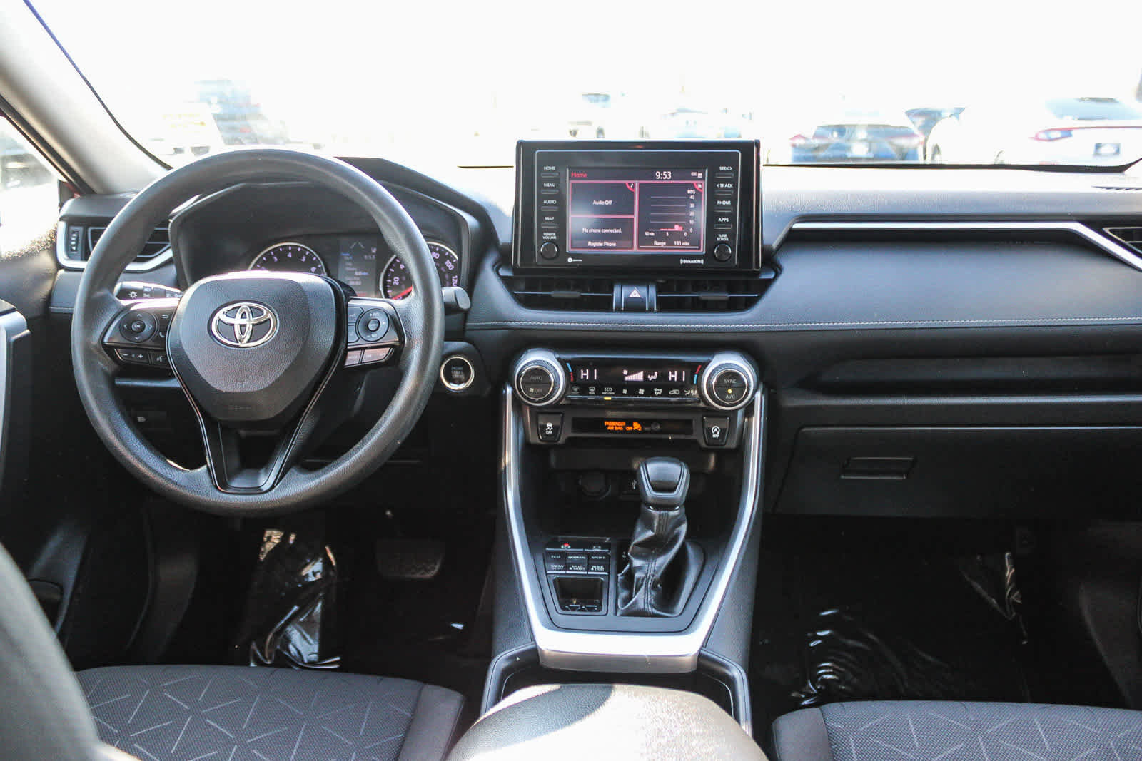 Used 2021 Toyota RAV4 XLE image 12