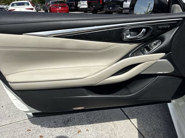 Used 2018 INFINITI Q60 3.0t Luxe w/ Sensory Package 3.0T Luxe RWD image 13
