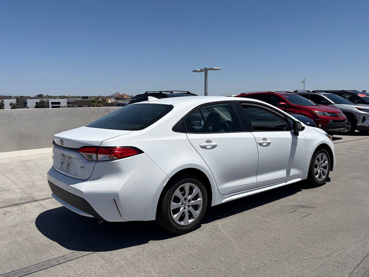 Used 2021 Toyota Corolla LE FWD image 3