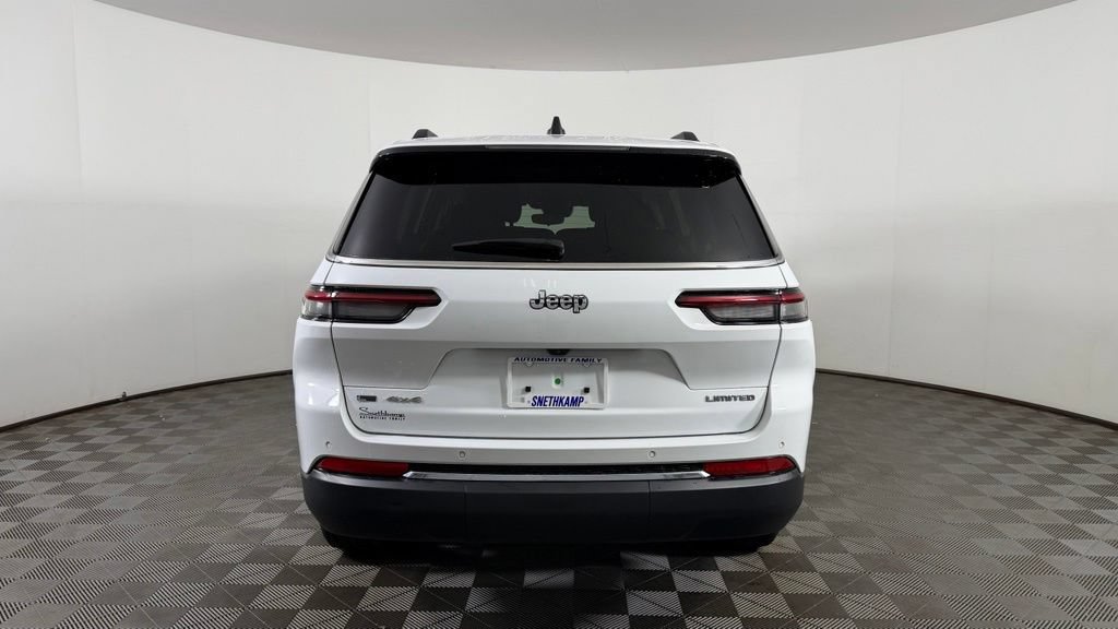 Used 2023 Jeep Grand Cherokee L Limited AWD/4WD image 7