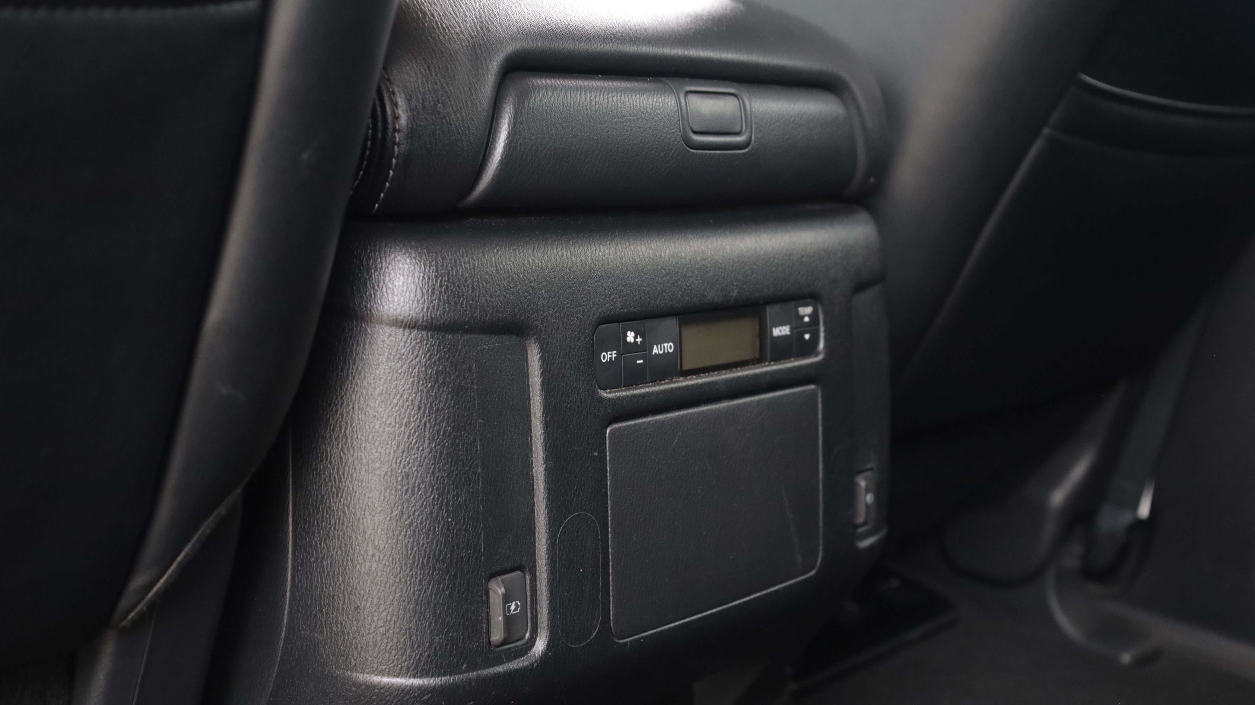 Used 2019 Nissan Armada SL w/ Premium Package RWD image 14
