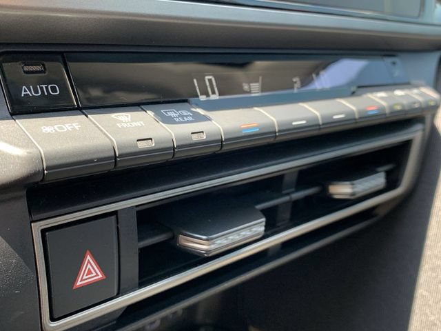 Used 2025 Toyota Camry LE FWD image 30