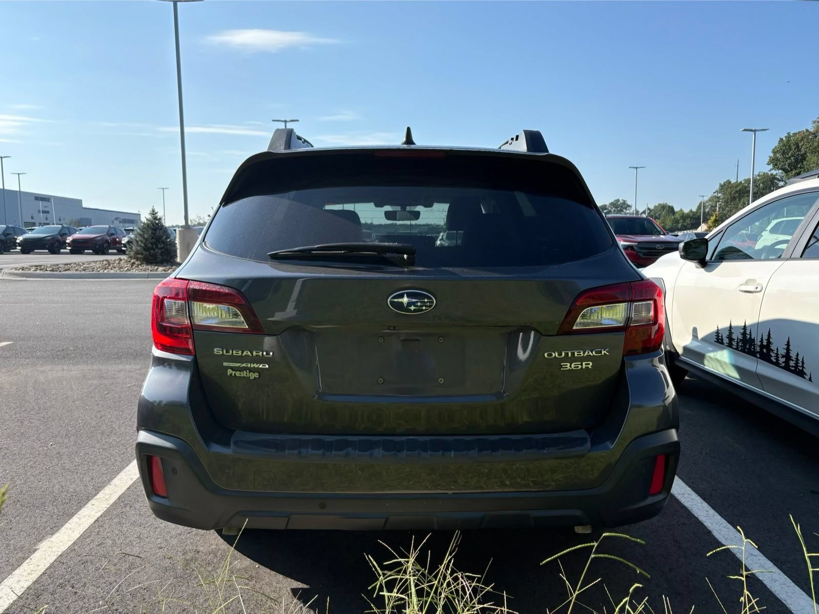 Used 2019 Subaru Outback 3.6R Limited w/ Popular Package #2 AWD/4WD image 5
