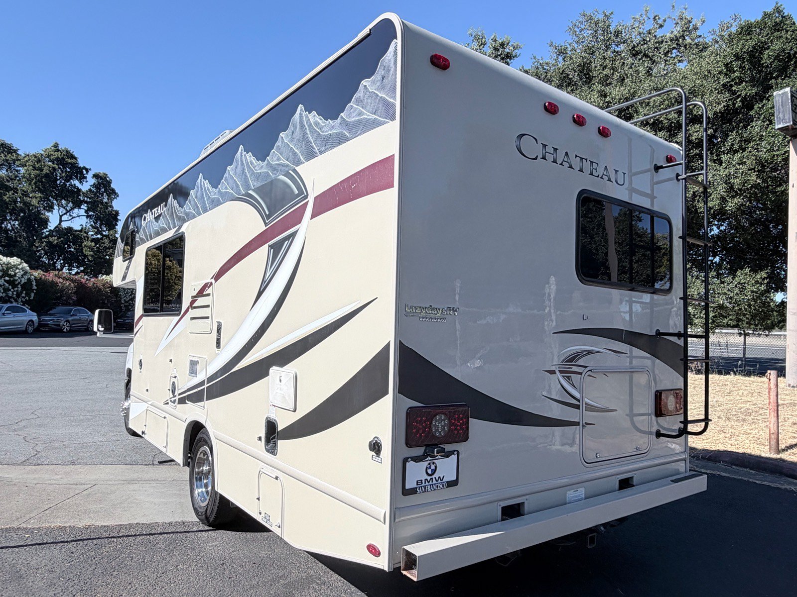 Used 2017 Ford E-450 and Econoline 450 Super Duty w/ Motorhome Prep Package RWD image 3