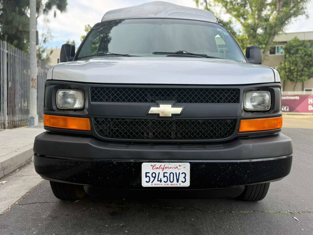 Used 2011 Chevrolet Express 3500 LS RWD image 14