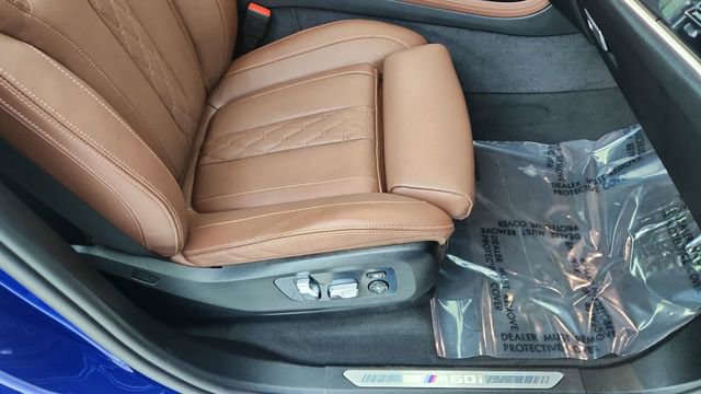 Used 2025 BMW X7 M60i image 24