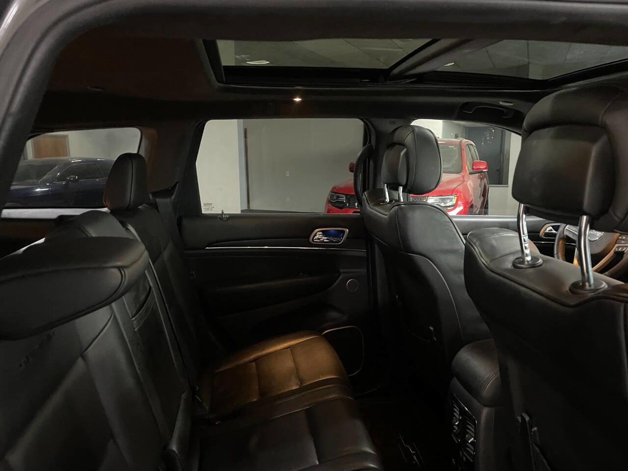 Used 2016 Jeep Grand Cherokee Summit AWD/4WD image 26