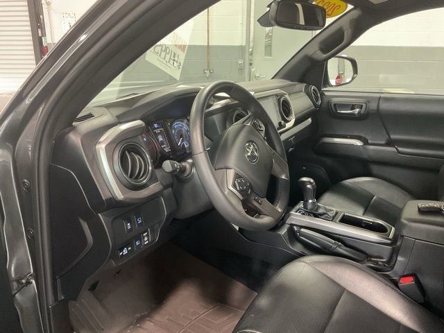 Used 2023 Toyota Tacoma Limited w/ Black Out Package (TMS) image 9