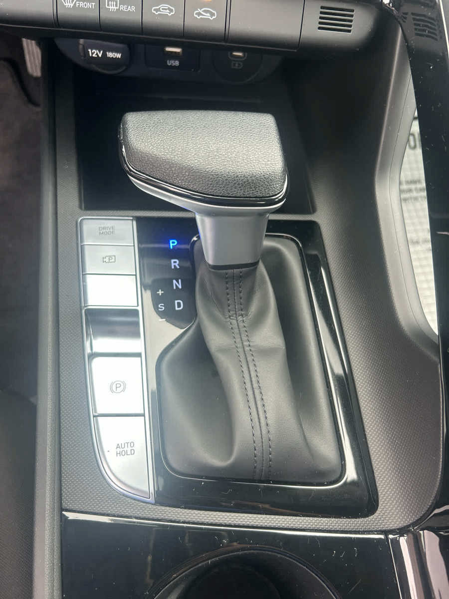 Used 2026 Hyundai Elantra Hybrid w/ Cargo Package FWD image 18