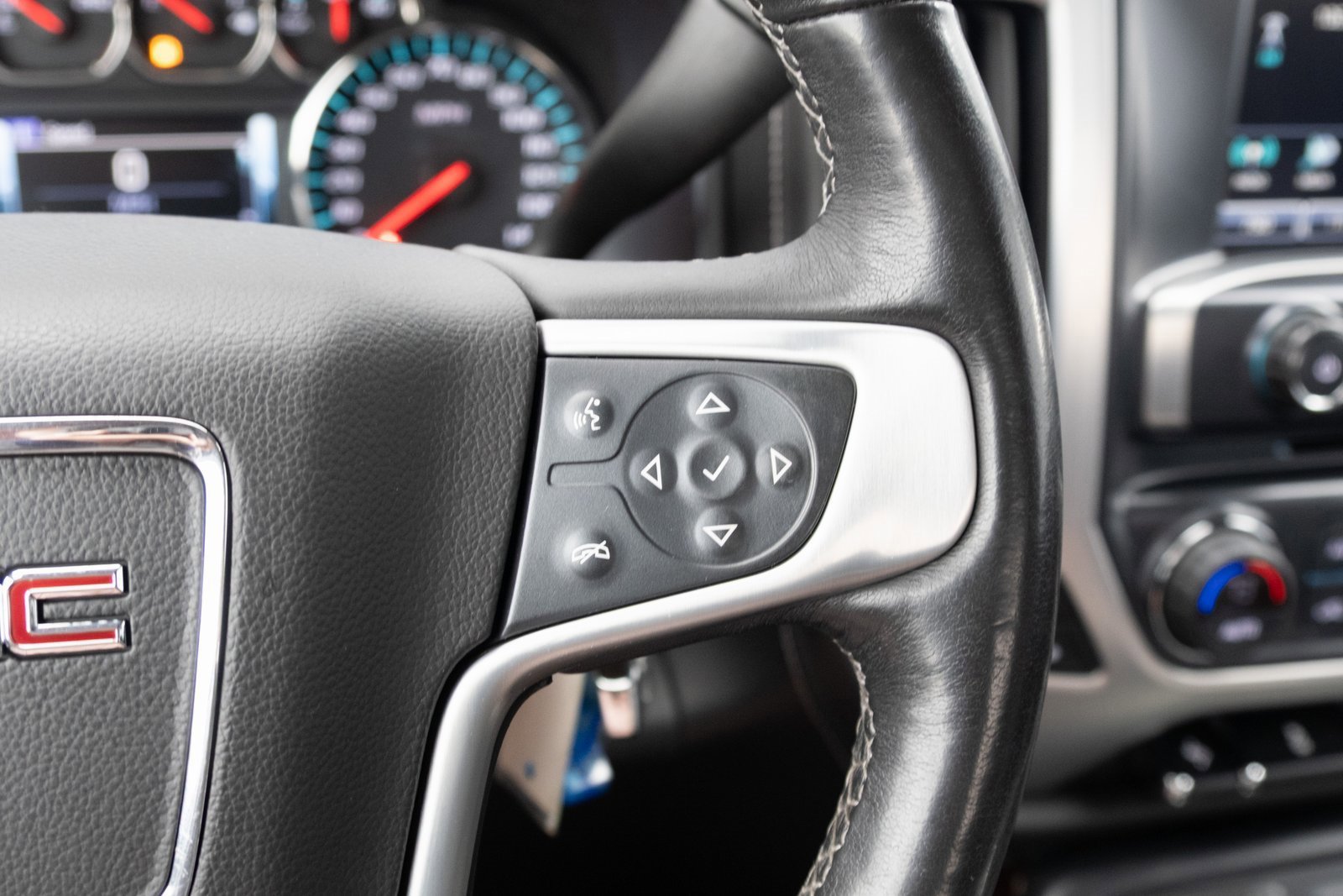 Used 2018 GMC Sierra 1500 SLT image 7