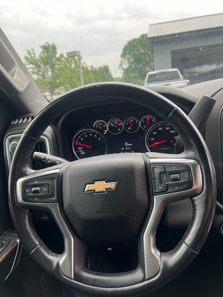 Used 2022 Chevrolet Silverado 1500 LT image 20