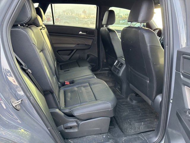 Used 2021 Volkswagen Atlas Cross Sport SE image 11