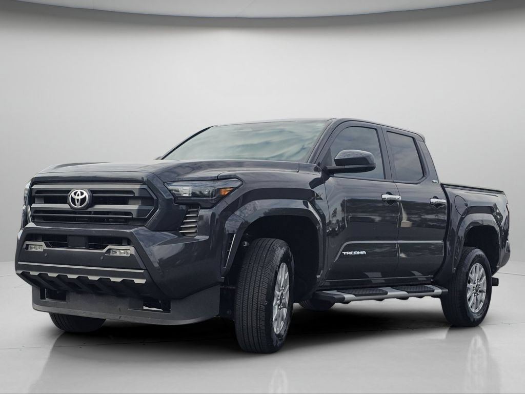 Used 2025 Toyota Tacoma SR5 AWD/4WD image 23