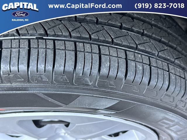 Used 2025 Toyota RAV4 LE AWD/4WD image 14