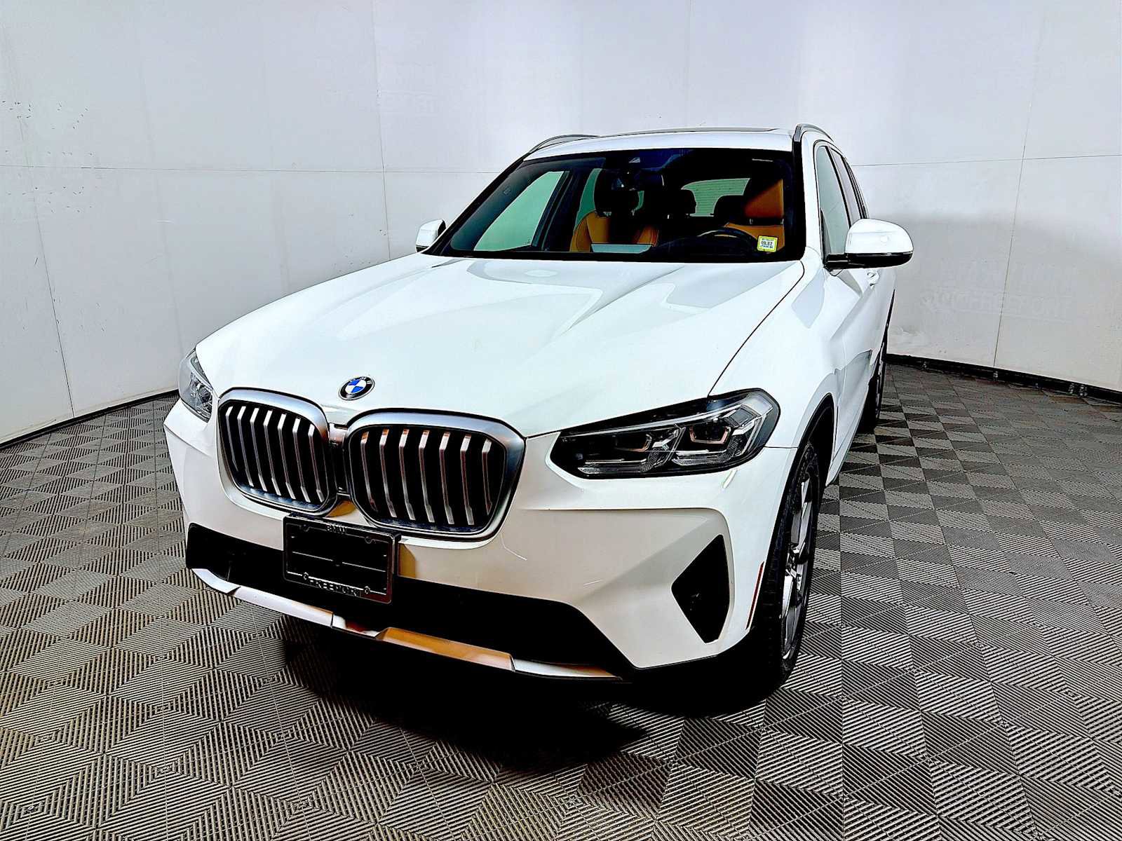 Certified 2023 BMW X3 xDrive30i w/ Convenience Package AWD/4WD image 3