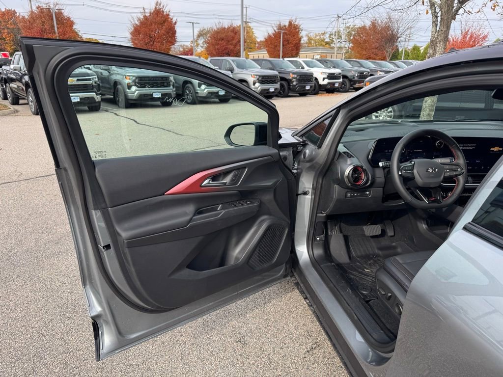 New 2026 Chevrolet Equinox EV RS FWD image 10