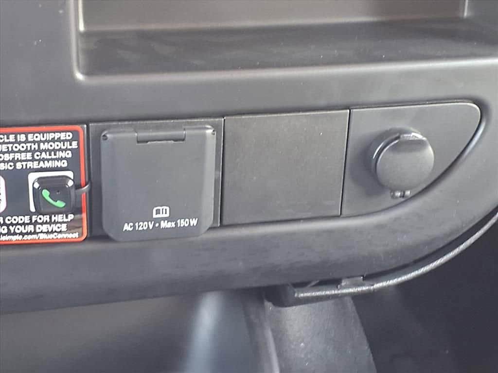 New 2025 Chevrolet Express 3500 w/ Power Convenience Package image 16