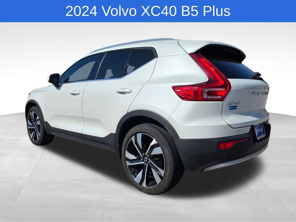 Used 2024 Volvo XC40 B5 Plus w/ Protection Package Premier AWD/4WD image 5