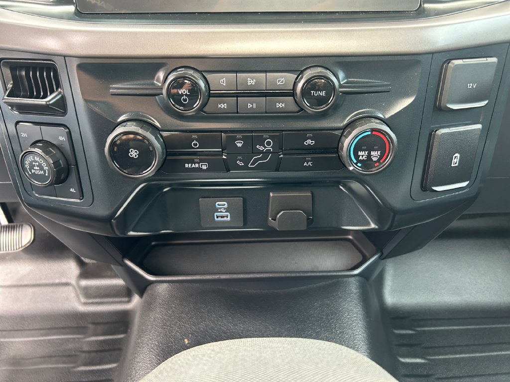 Used 2024 Ford F150 XL w/ Equipment Group 103A High AWD/4WD image 27