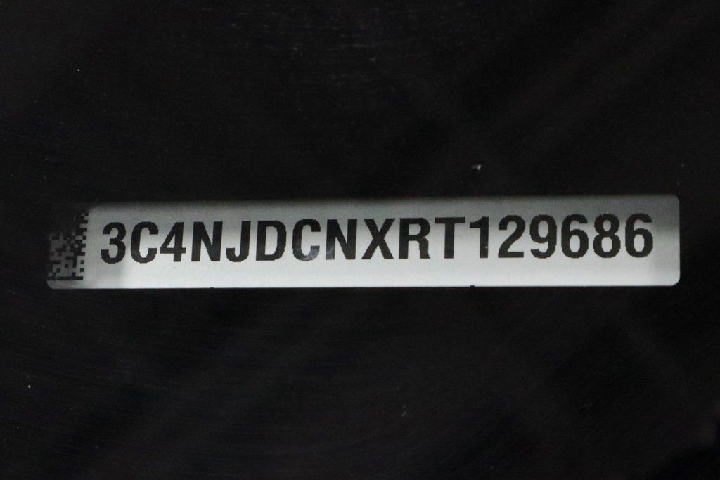 Used 2024 Jeep Compass Limited image 33