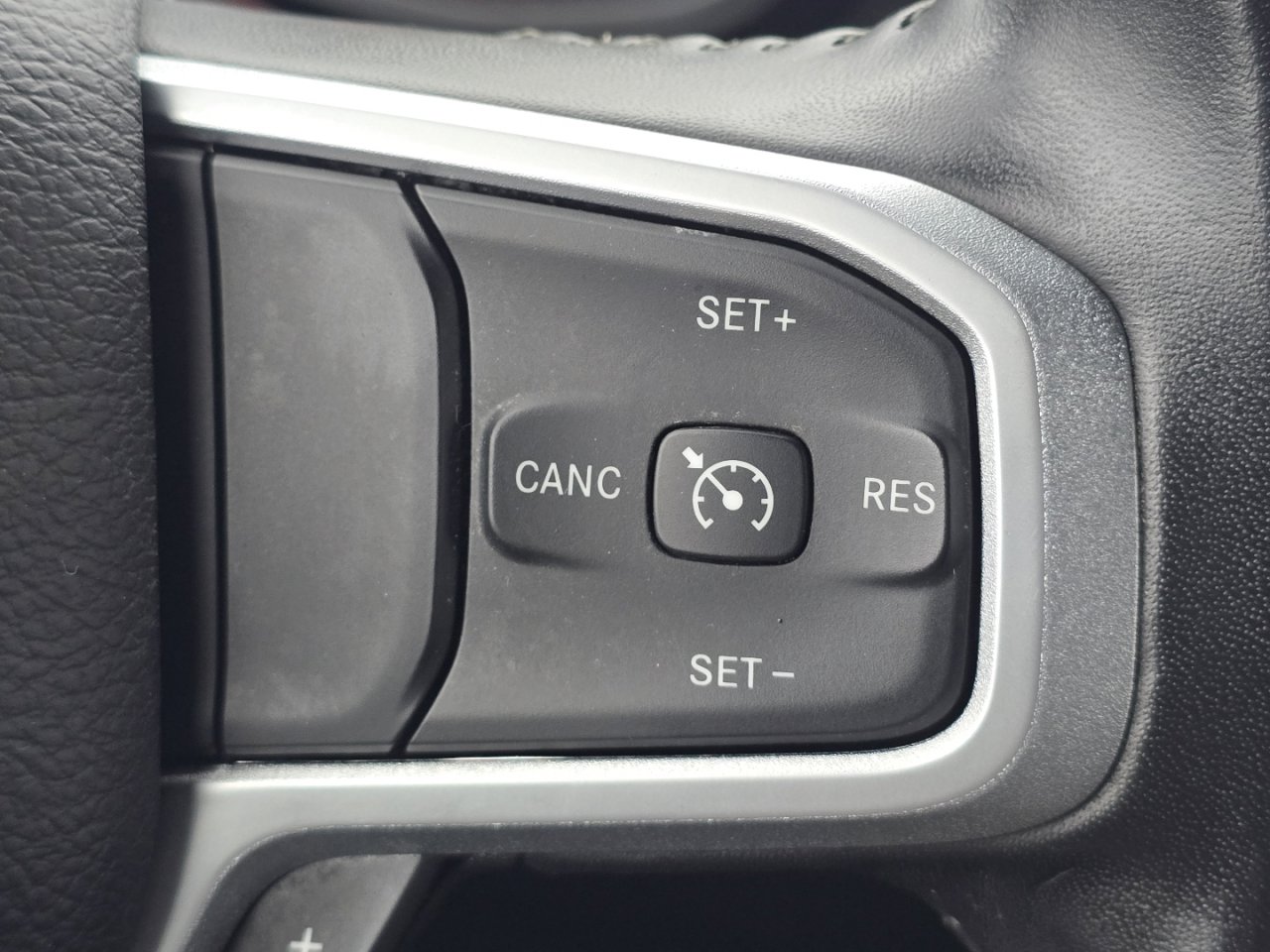 Used 2024 RAM 2500 Big Horn image 32