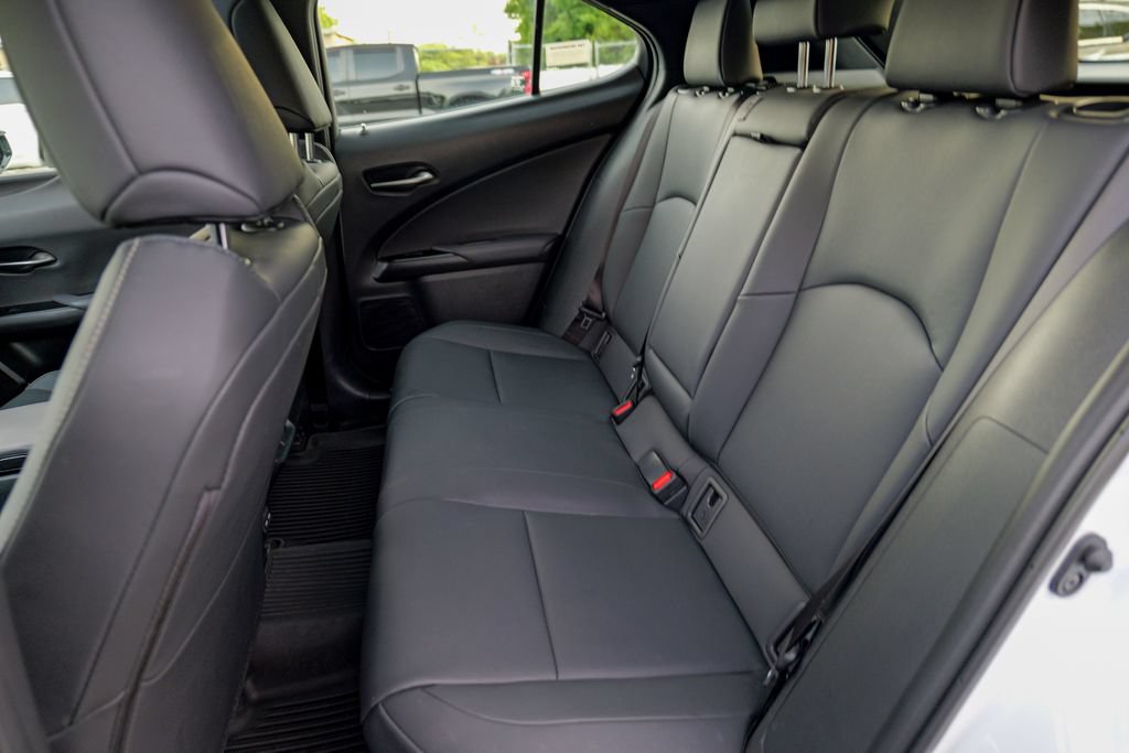 Used 2024 Lexus UX 250h F Sport AWD/4WD image 28
