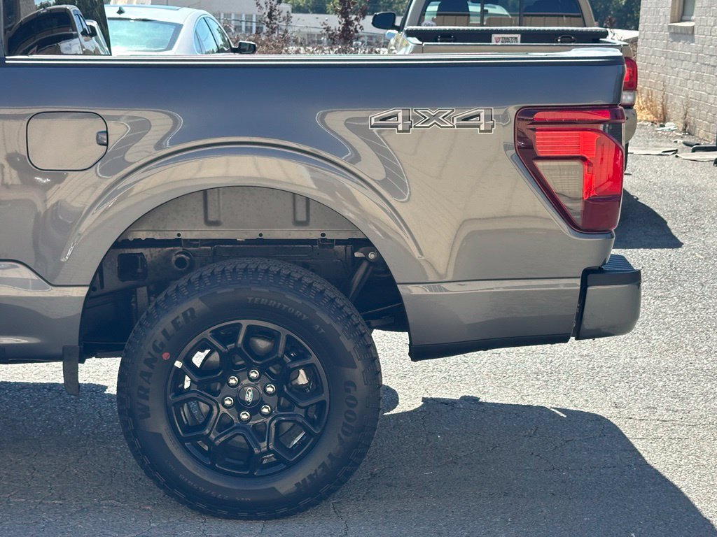 Used 2026 Ford F150 XLT w/ XLT Black Appearance Package AWD/4WD image 39