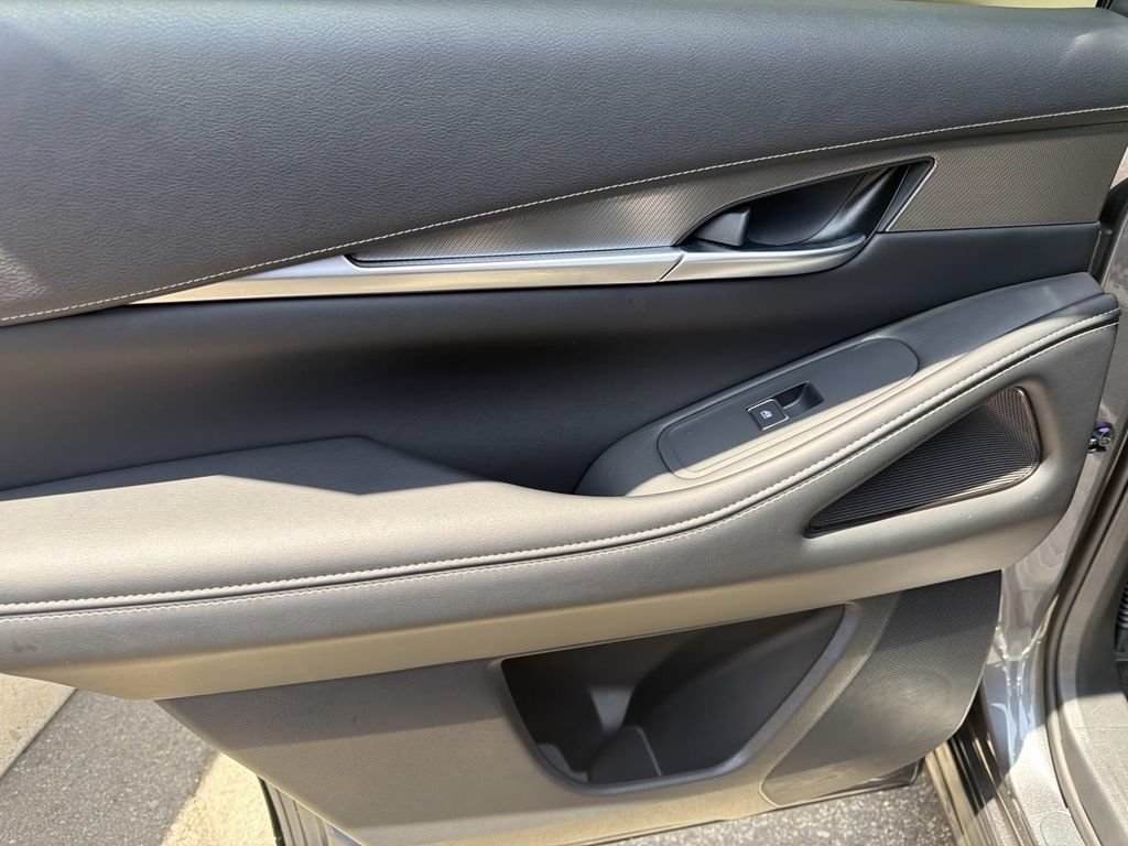 Certified 2026 INFINITI QX60 Pure w/ Cargo Package AWD/4WD image 10