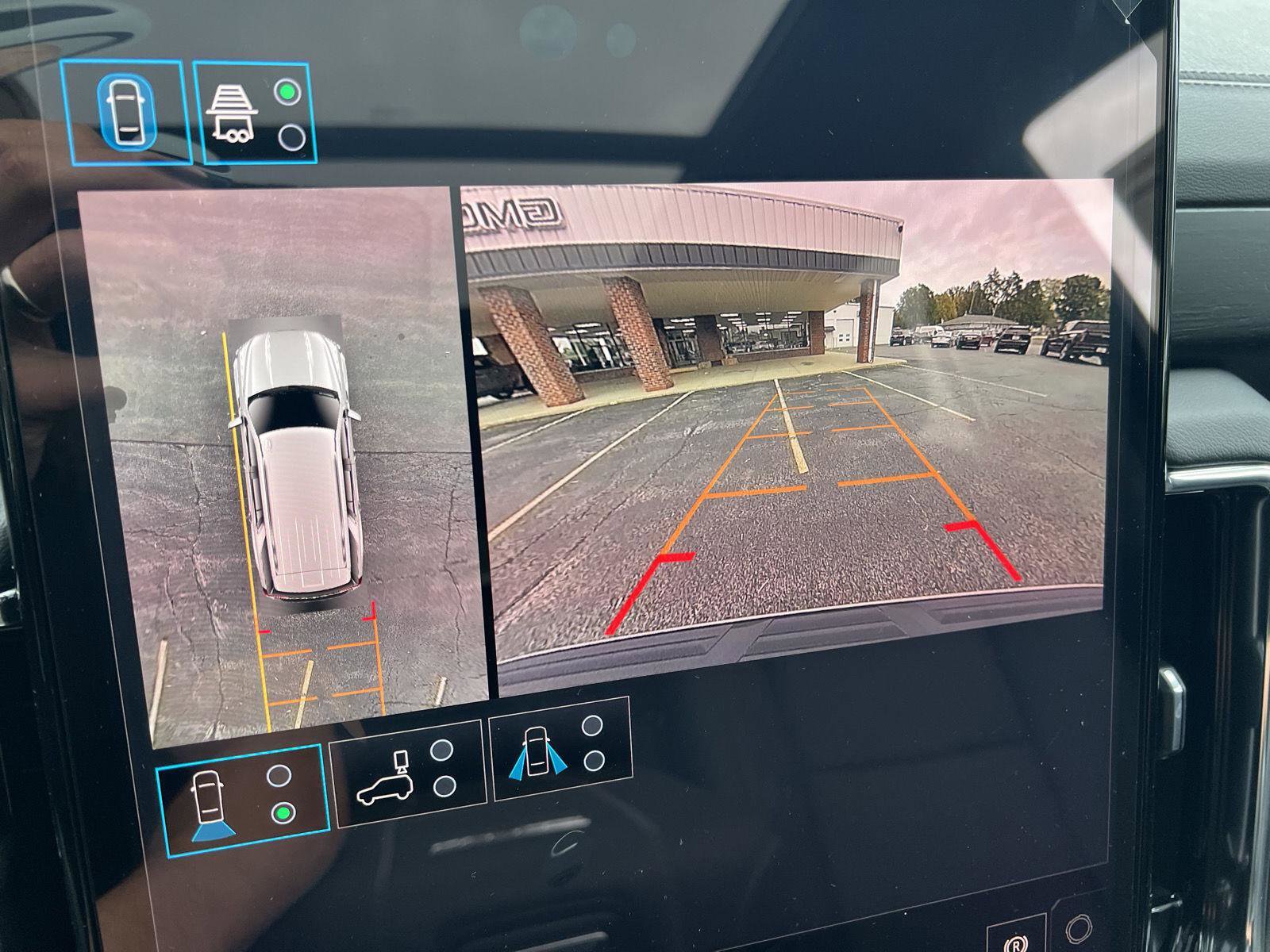 New 2026 GMC Yukon Denali w/ Sun & Power Step Package image 31