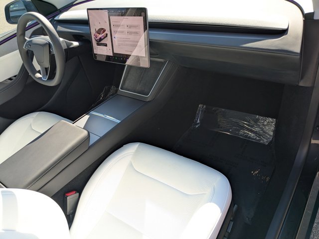 Used 2026 Tesla Model Y Premium image 24