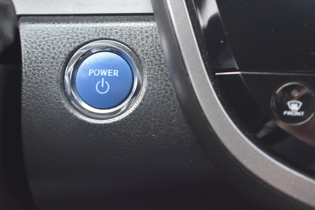 Used 2020 Toyota Camry LE FWD image 24