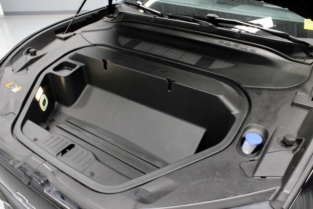 Used 2025 Ford Mustang Mach-E Premium AWD/4WD image 32