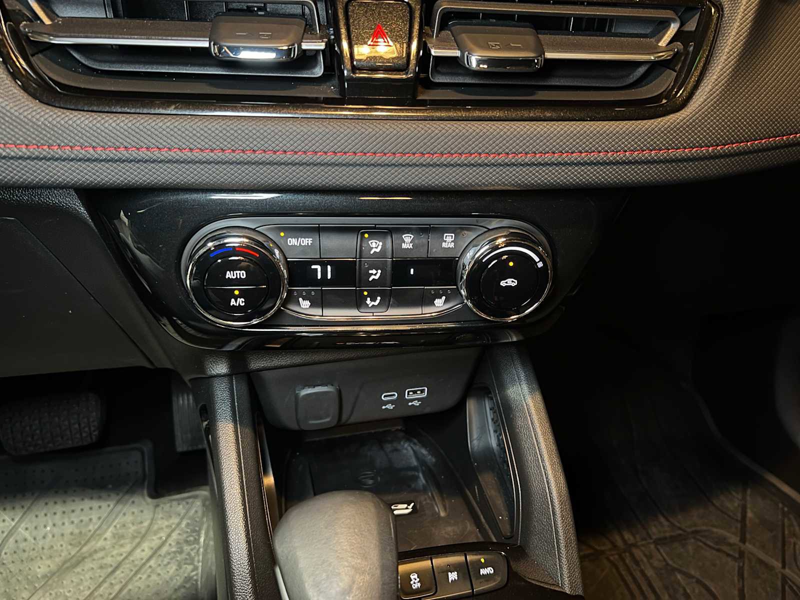 Used 2024 Chevrolet TrailBlazer RS w/ Convenience Package image 33