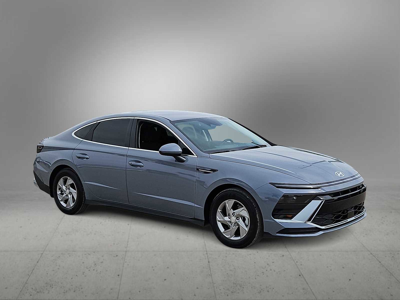 Certified 2026 Hyundai Sonata SE FWD image 2